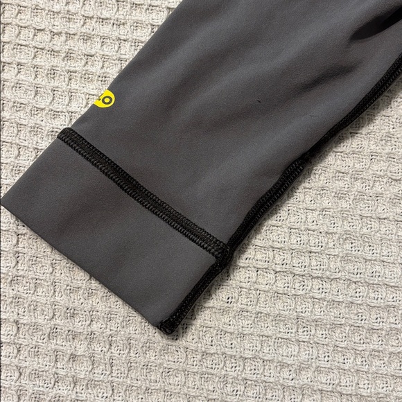 Season Five Rash Guard - Picture 3 of 7